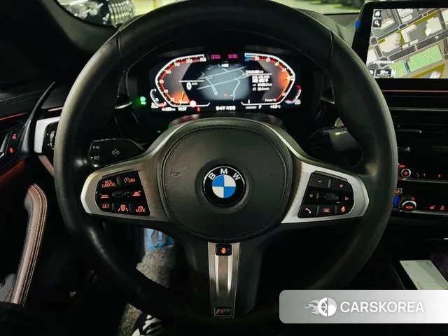 BMW 5 Series (G30) id 3508898 из Кореи 17