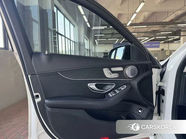 Mercedes-Benz Class C id 3857673 из Китая 16