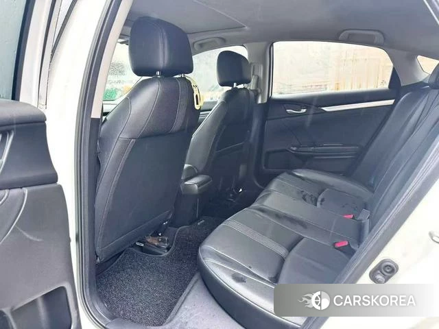 Honda Civic id 4335217 из Китая 7