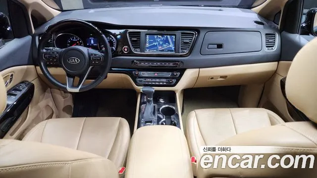 Kia The New Carnival id 2388409 из Кореи 17