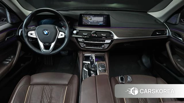 BMW 5 Series (G30) id 4410638 из Кореи 27