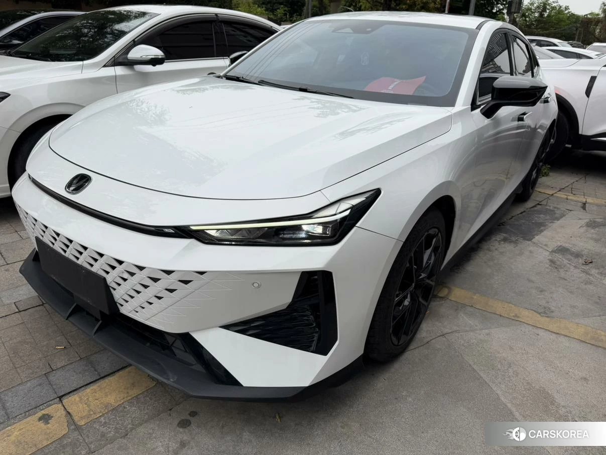 Chang'an UNI-V id 4419349 из Китая 7