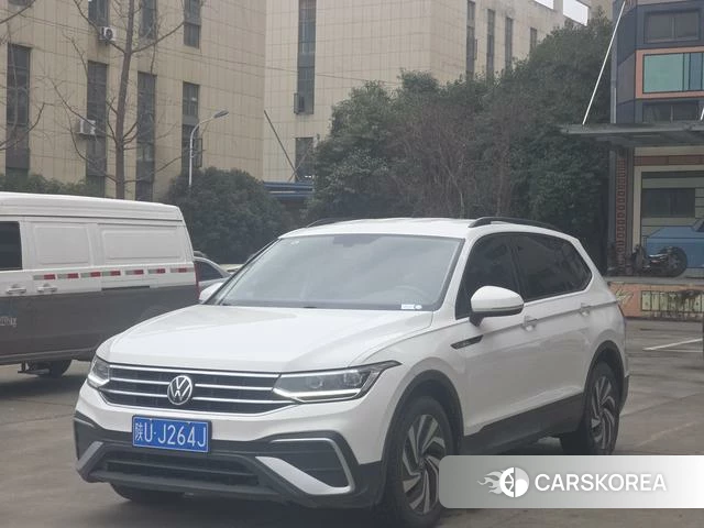 Volkswagen Tiguan L id 4258774 из Китая 14