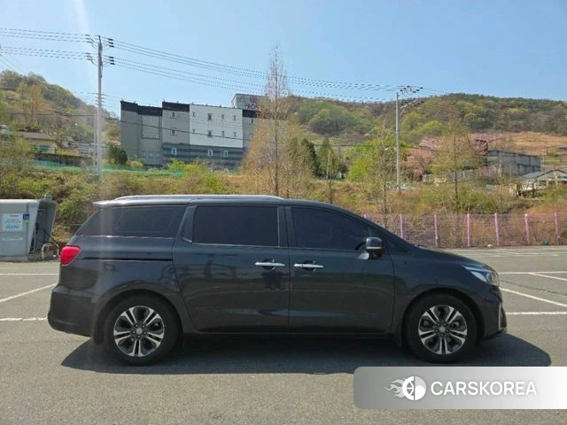 Kia The New Carnival id 4269486 из Кореи 11