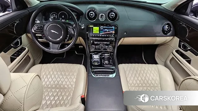 Jaguar All New XJ id 3583095 из Кореи 17