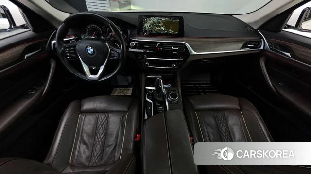 BMW 5 Series (G30) id 4269291 из Кореи 17