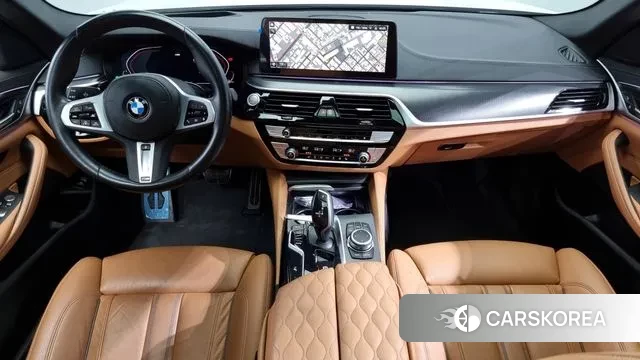 BMW 5 Series (G30) id 2964438 из Кореи 17