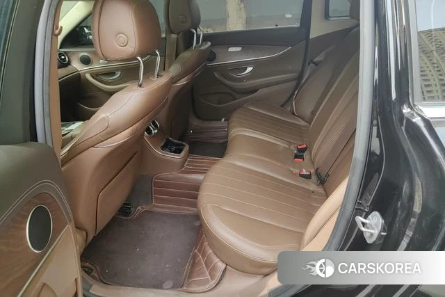Mercedes-Benz E-class id 4300087 из Китая 14