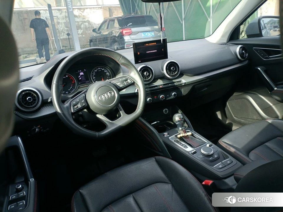 Audi Q2L id 4479651 из Китая 7