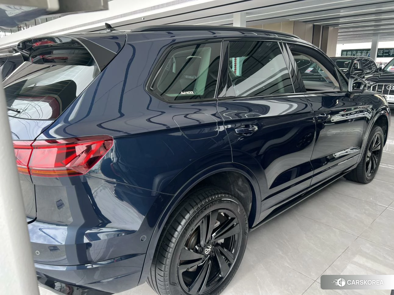 Volkswagen Touareg id 4498972 из Китая 12