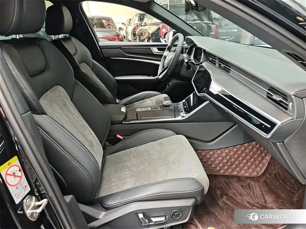 Audi A6L id 4629465 из Китая 15