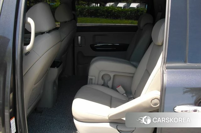 Kia The New Carnival id 4471366 из Кореи 17