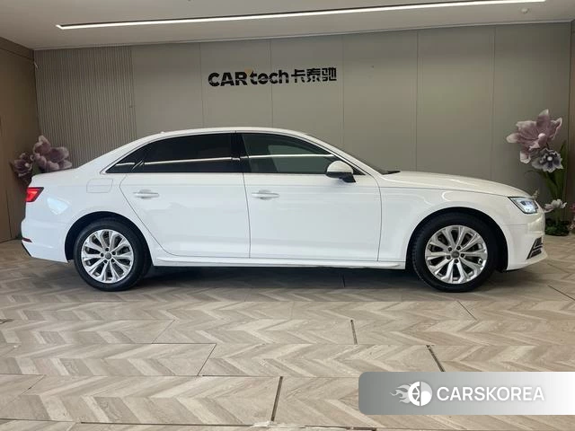 Audi A4L id 4212472 из Китая 23
