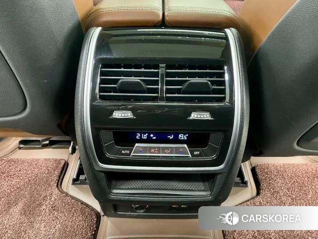 BMW X7 id 4272296 из Китая 20