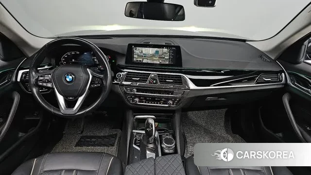 BMW 5 Series (G30) id 3319238 из Кореи 17