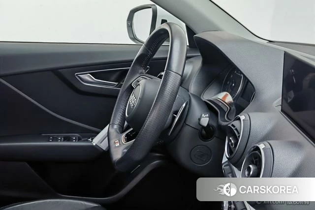 Audi Q2L id 4212274 из Китая 21