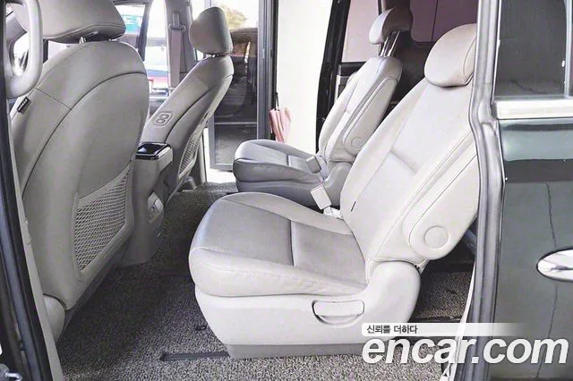 Kia The New Carnival id 2307506 из Кореи 17