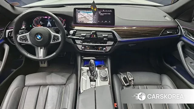 BMW 5 Series (G30) id 3615530 из Кореи 17