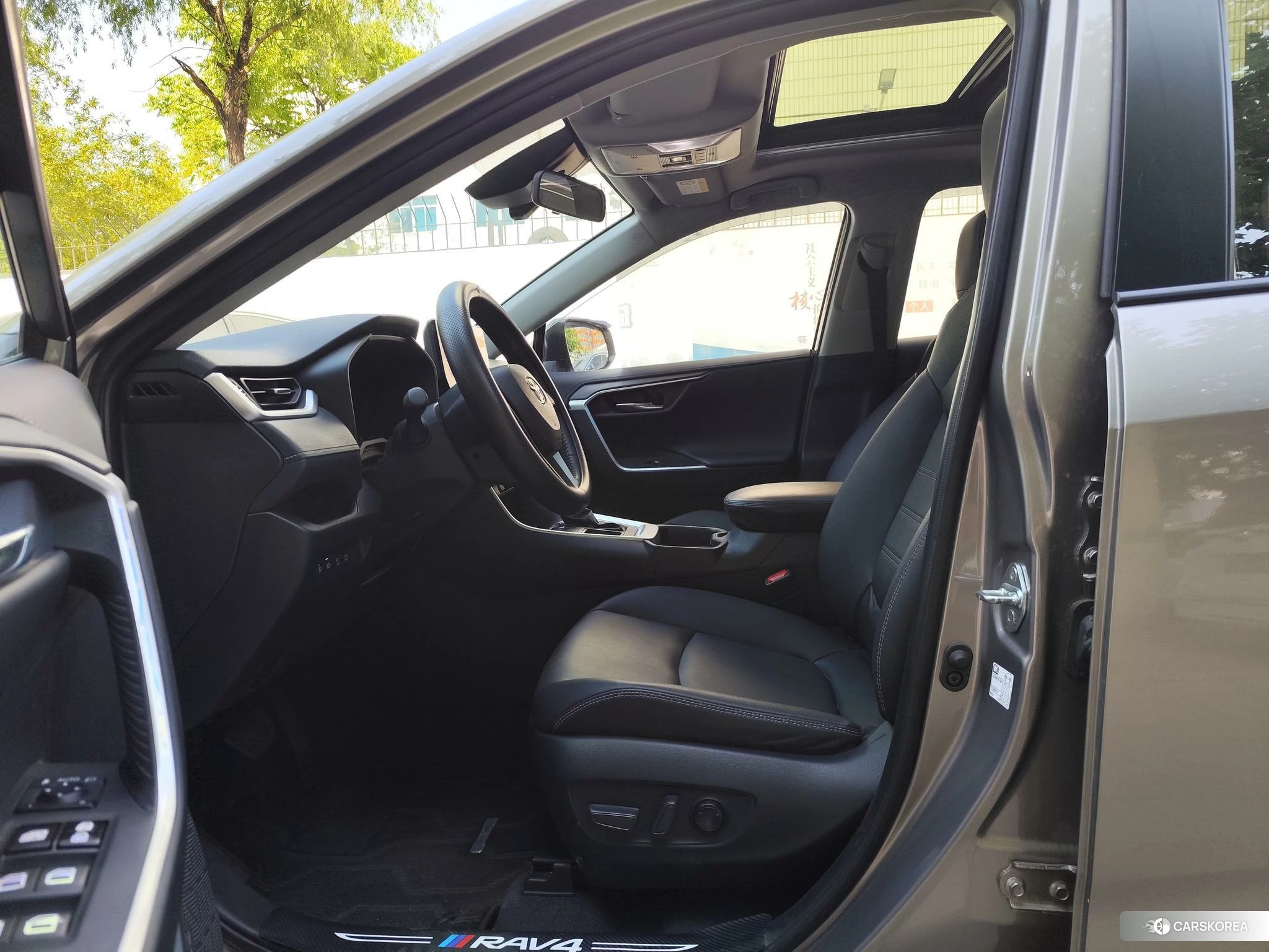 Toyota RAV4 id 4513612 из Китая 7
