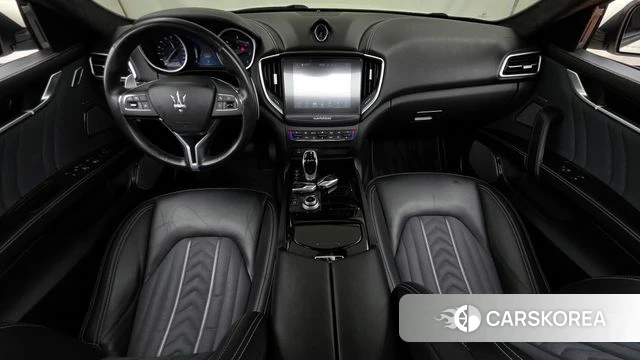 Maserati Ghibli id 3942786 из Кореи 17
