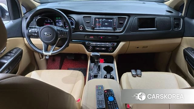 Kia The New Carnival id 3880138 из Кореи 17