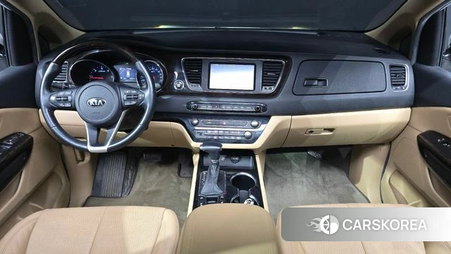Kia The New Carnival id 4483318 из Кореи 17