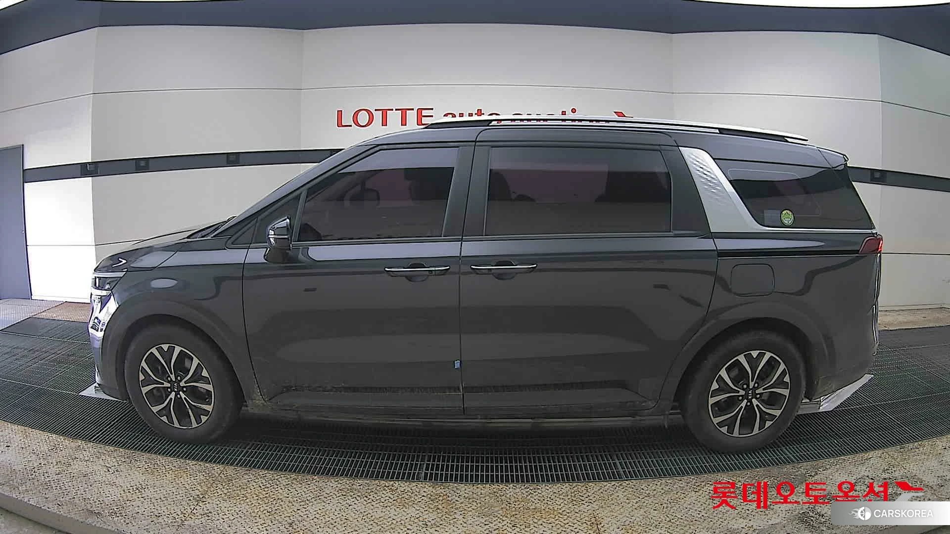 Kia Carnival id 3888420 из Кореи 34