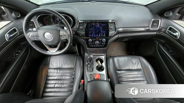 Jeep Grand Cherokee id 4225460 из Кореи 29