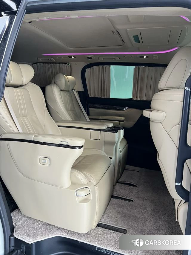 Toyota Elfa id 4258043 из Китая 11