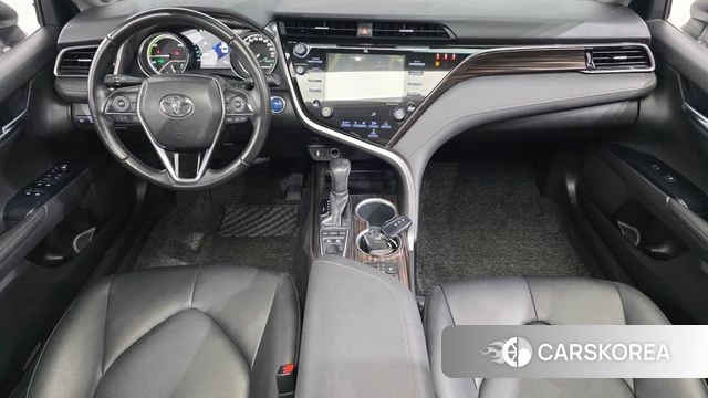 Toyota Camry (XV70) id 4020145 из Кореи 17