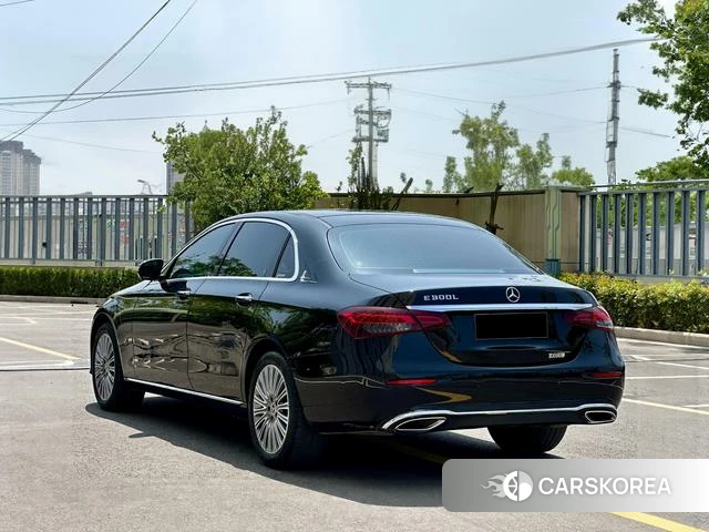 Mercedes-Benz E-class id 4263507 из Китая 9