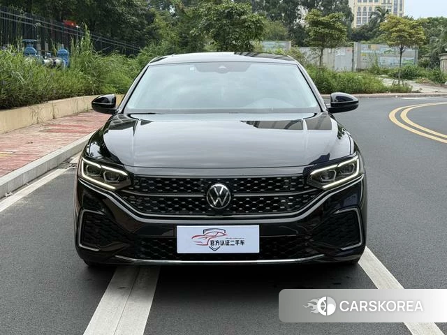 Volkswagen Passat id 4374564 из Китая 18