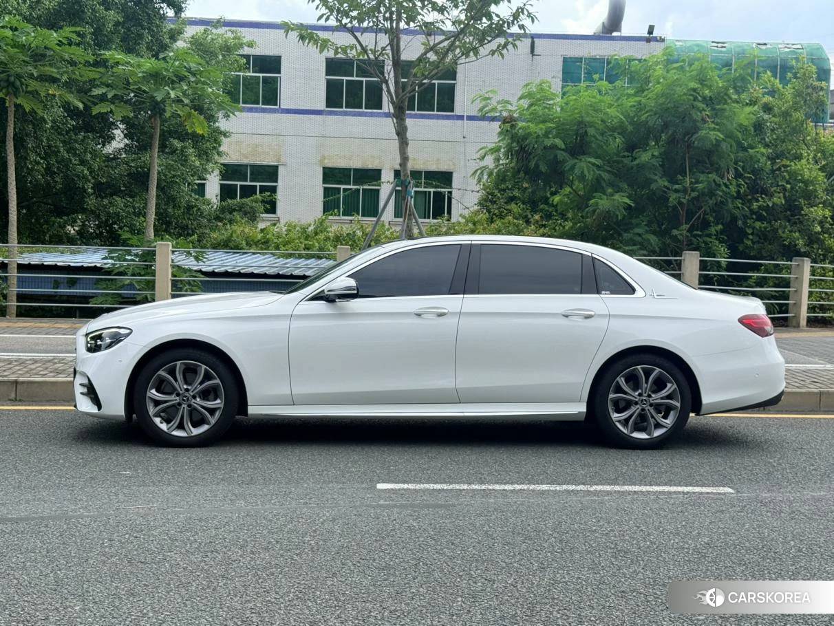 Mercedes-Benz E-Class id 4514948 из Китая 7