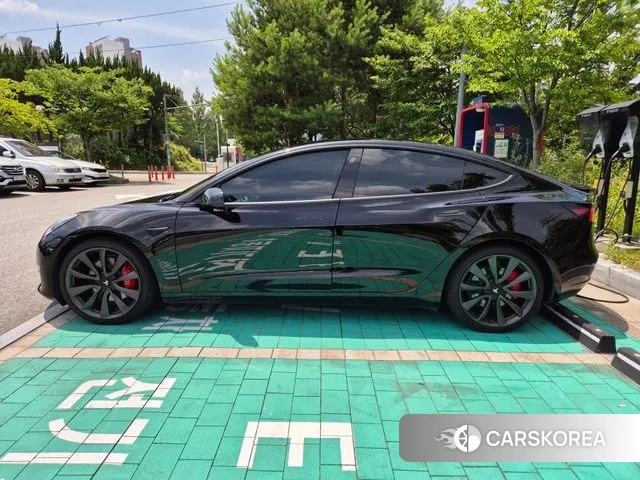 Tesla Model 3 id 3071410 из Кореи 13
