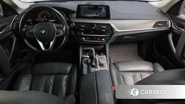 BMW 5 Series (G30) id 4530982 из Кореи 17