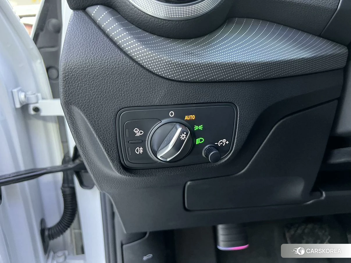 Audi Q2L id 4486193 из Китая 16