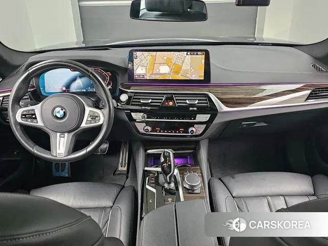 BMW 5 Series (G30) id 3349984 из Кореи 17