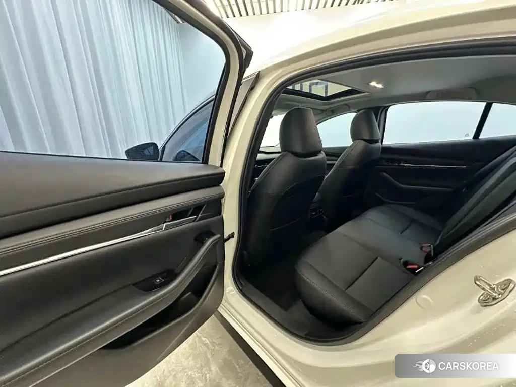 Mazda 3 id 4606920 из Китая 10