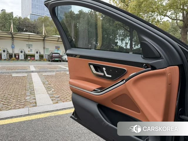 Mercedes-Benz S-class id 4260194 из Китая 19