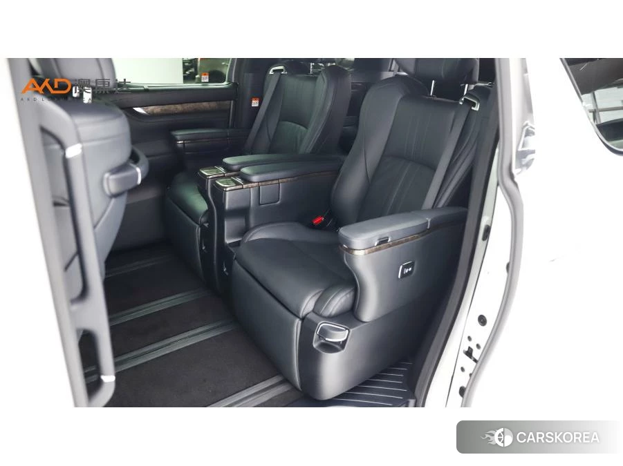 Toyota Elfa id 4473574 из Китая 8