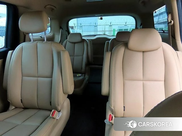 Kia The New Carnival id 4557389 из Кореи 17