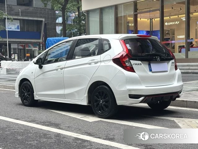 Honda Fit id 4222165 из Китая 18