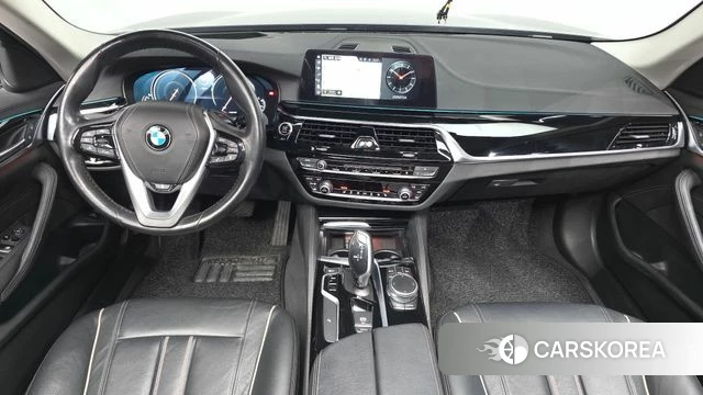 BMW 5 Series (G30) id 4626196 из Кореи 32