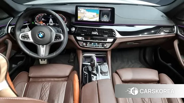 BMW 5 Series (G30) id 2993468 из Кореи 17