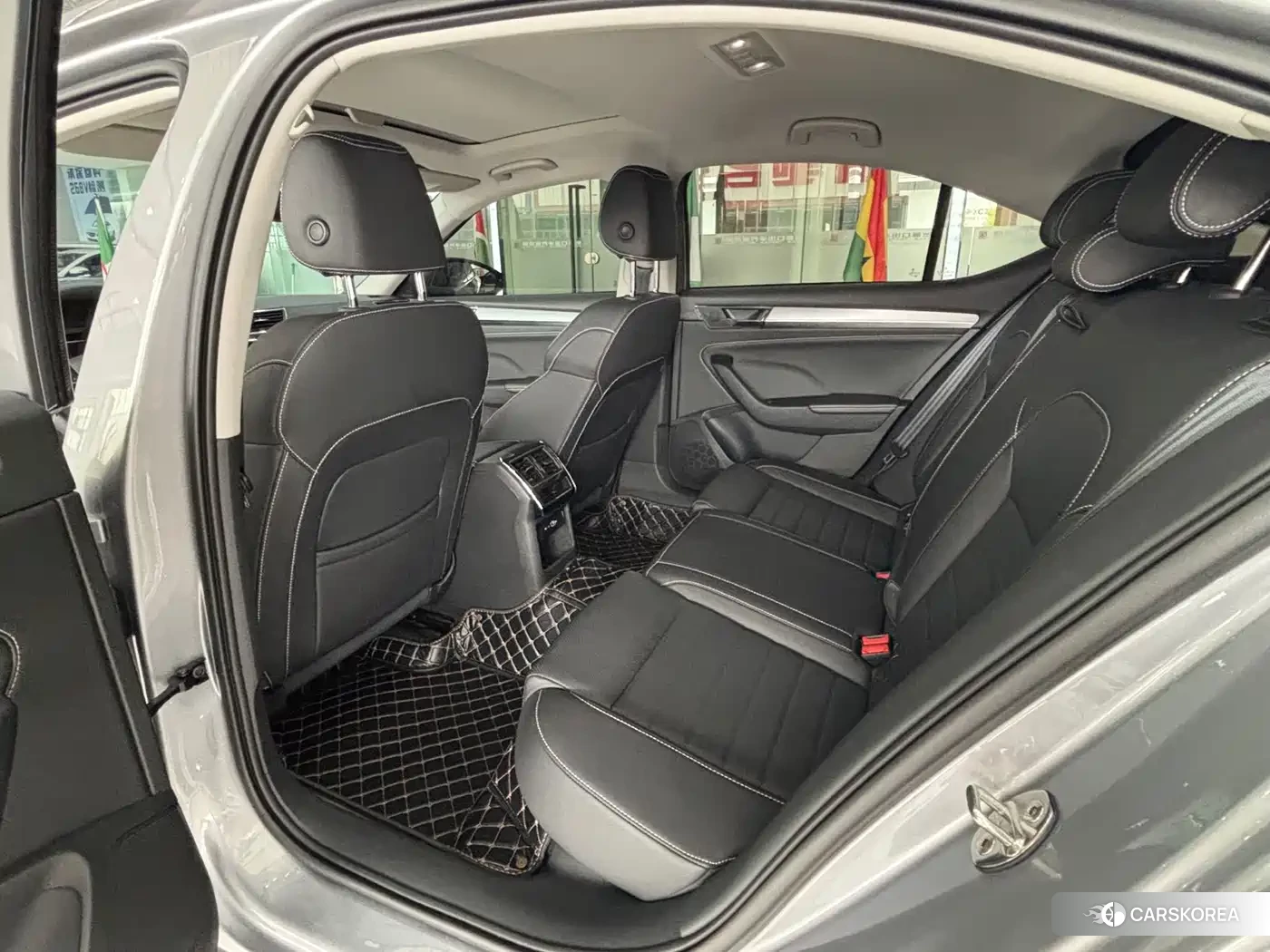 Skoda Superb id 4681197 из Китая 8