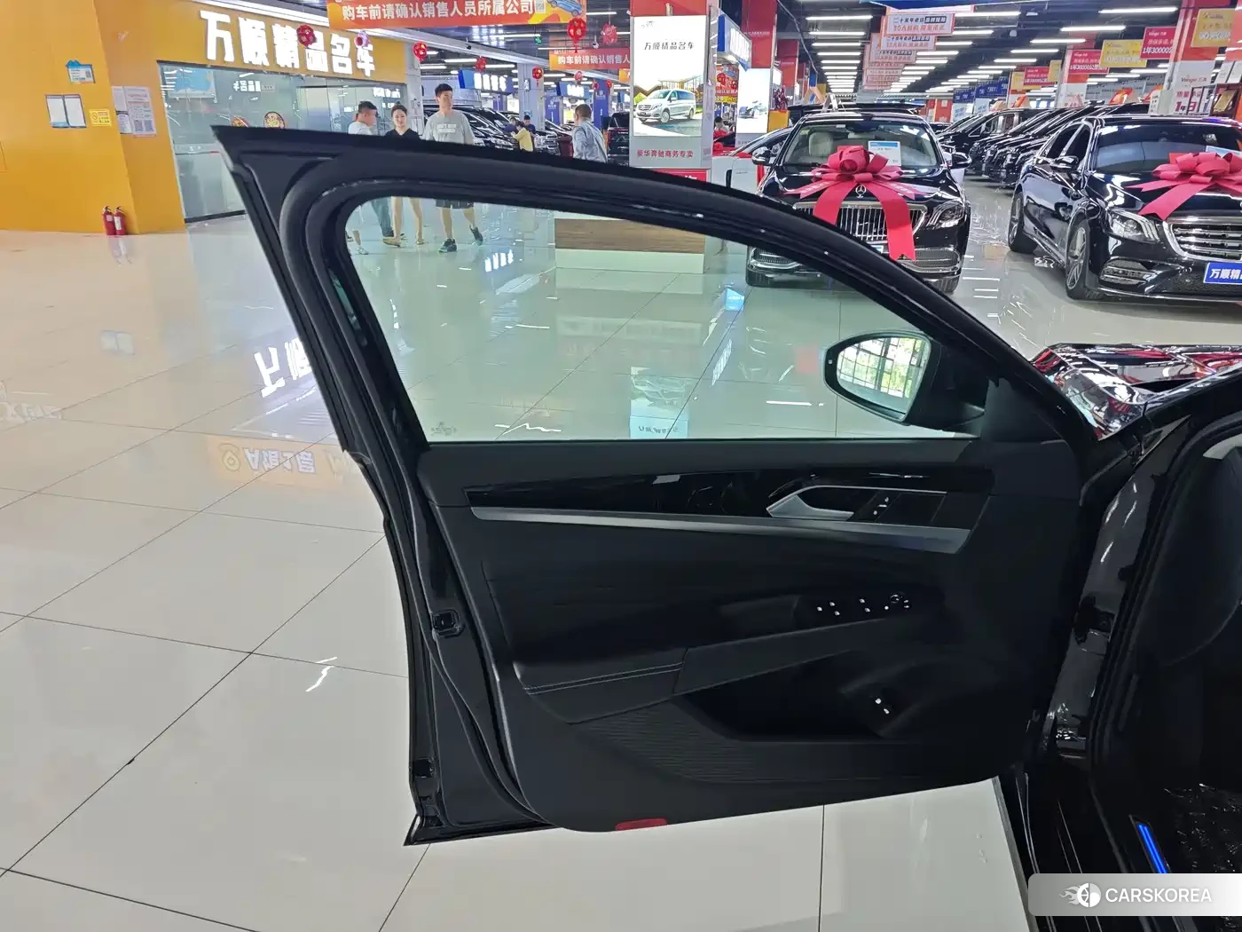 Volkswagen Passat id 4606901 из Китая 16