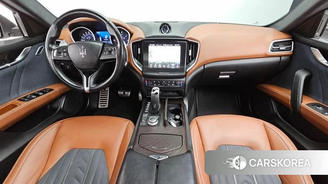 Maserati Ghibli id 4551453 из Кореи 17