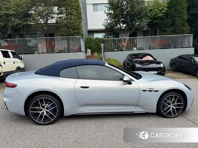 Maserati Grancabrio 2nd Generation id 3288943 из Кореи 15