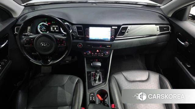 Kia Niro id 3808325 из Кореи 17