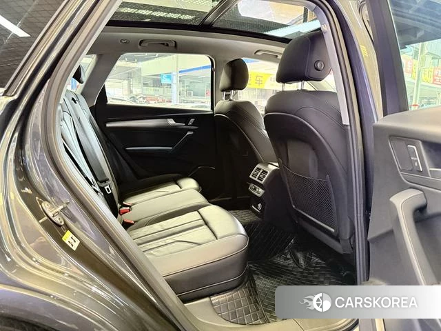 Audi Q5L id 4272634 из Китая 15